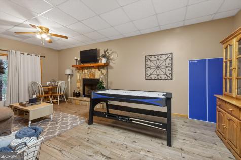 697 Zeppelin Strasse Helen GA 30545