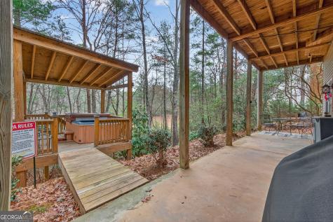 697 Zeppelin Strasse Helen GA 30545