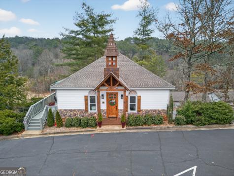 697 Zeppelin Strasse Helen GA 30545