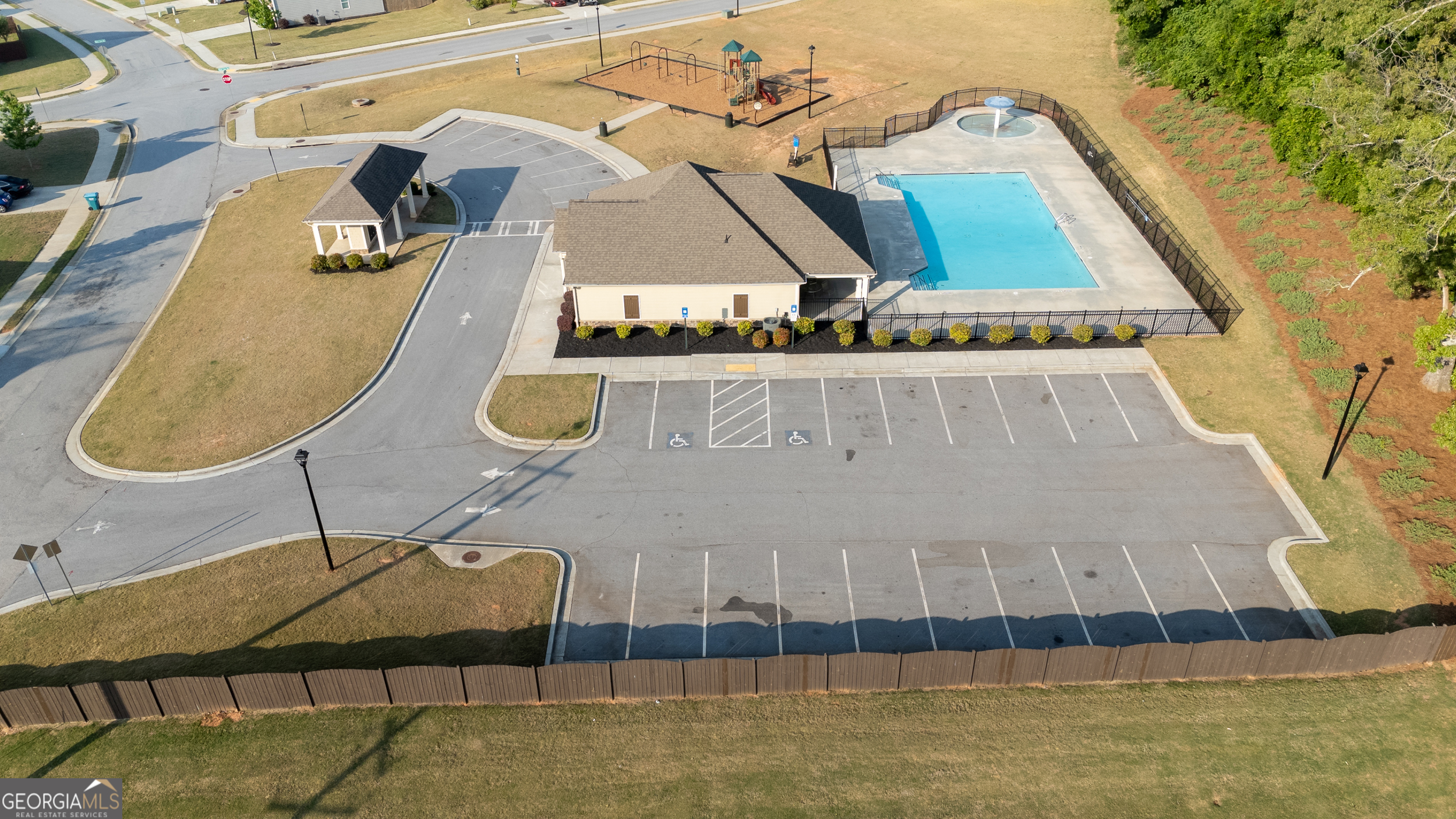 569 Starbuck Parkway Pendergrass GA 30567