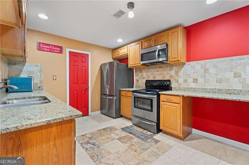 12174 Centerra Drive Hampton GA 30228
