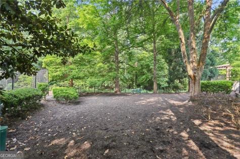 2211 Westchester Ridge Atlanta GA 30329