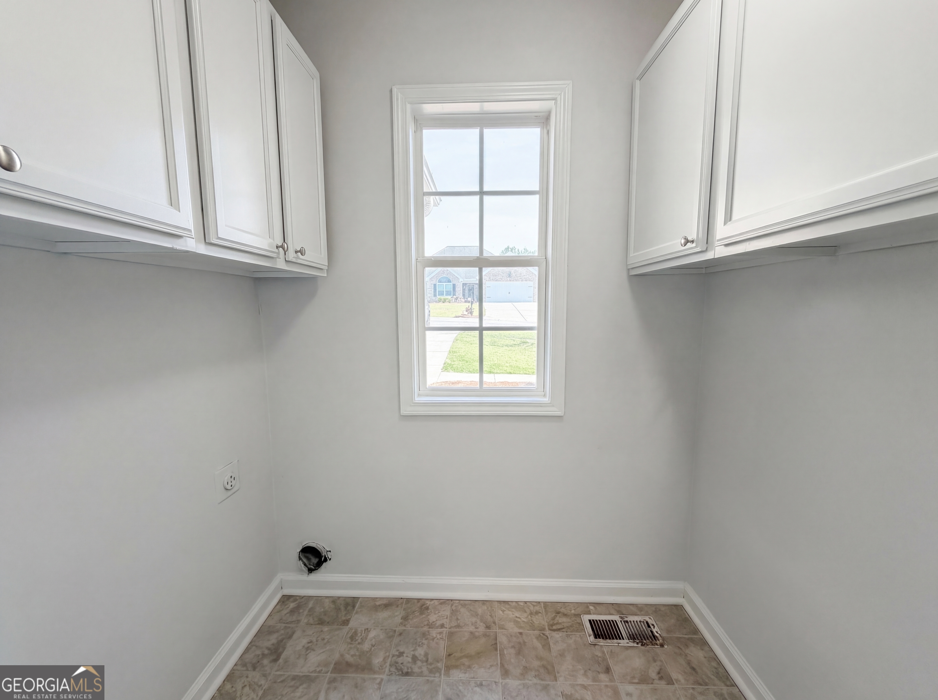 33 Maggies Point Dallas GA 30132
