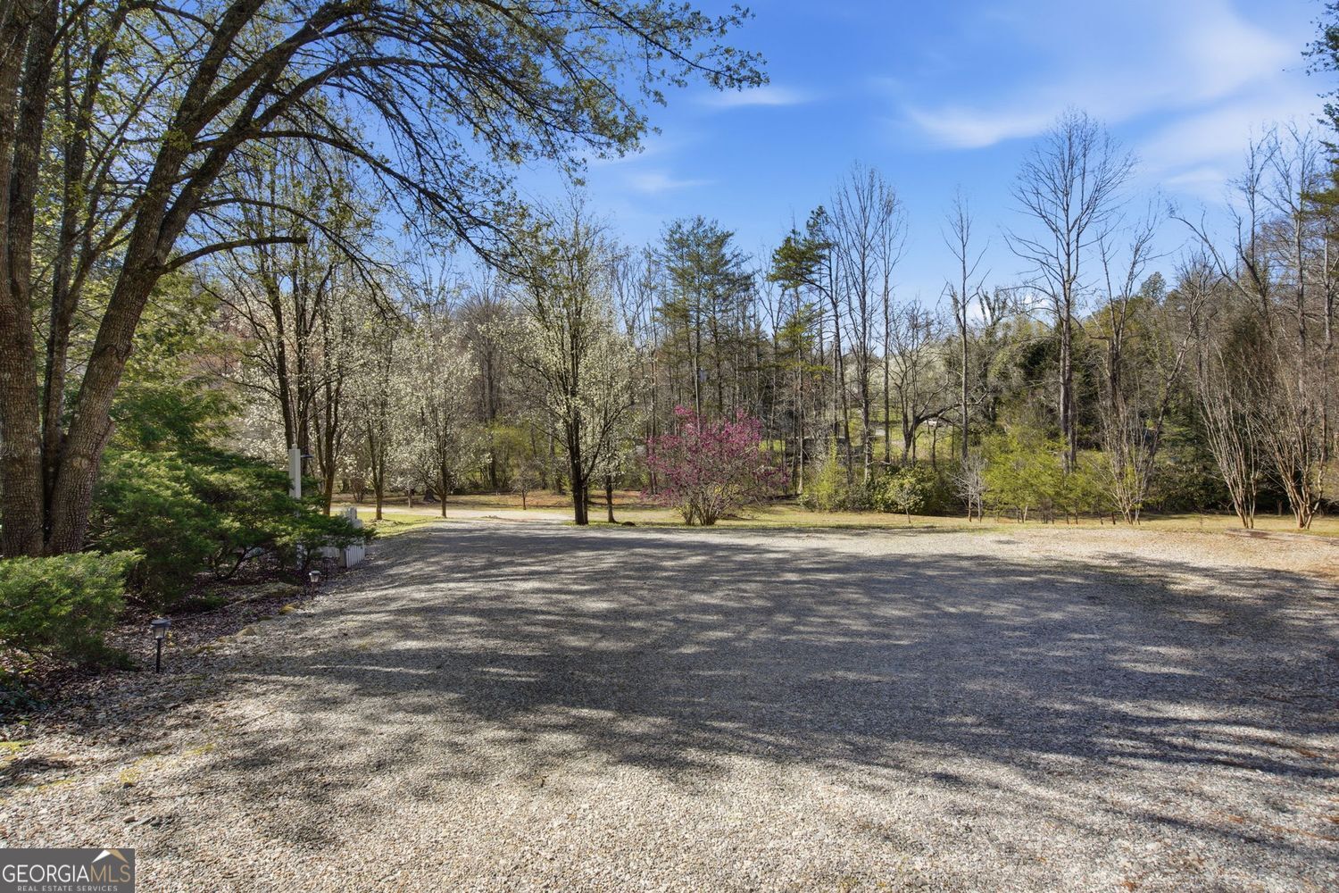 1852 Oak Grove Road Dahlonega GA 30533