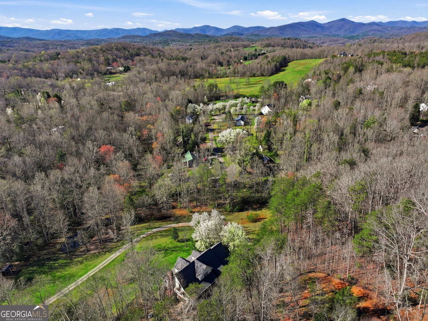 1852 Oak Grove Road Dahlonega GA 30533