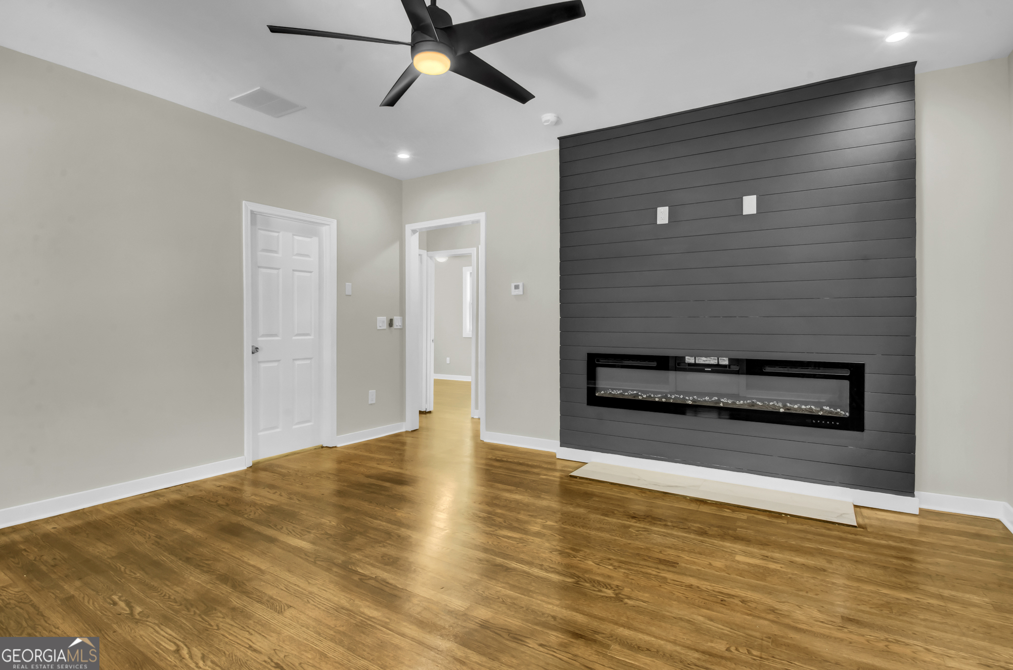 2172 Ben Hill Road East Point GA 30344