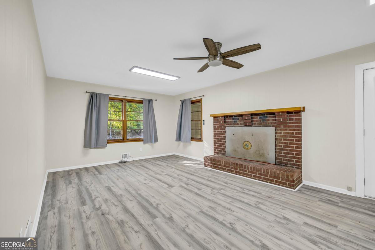 4638 Highway 63 Carnesville GA 30521
