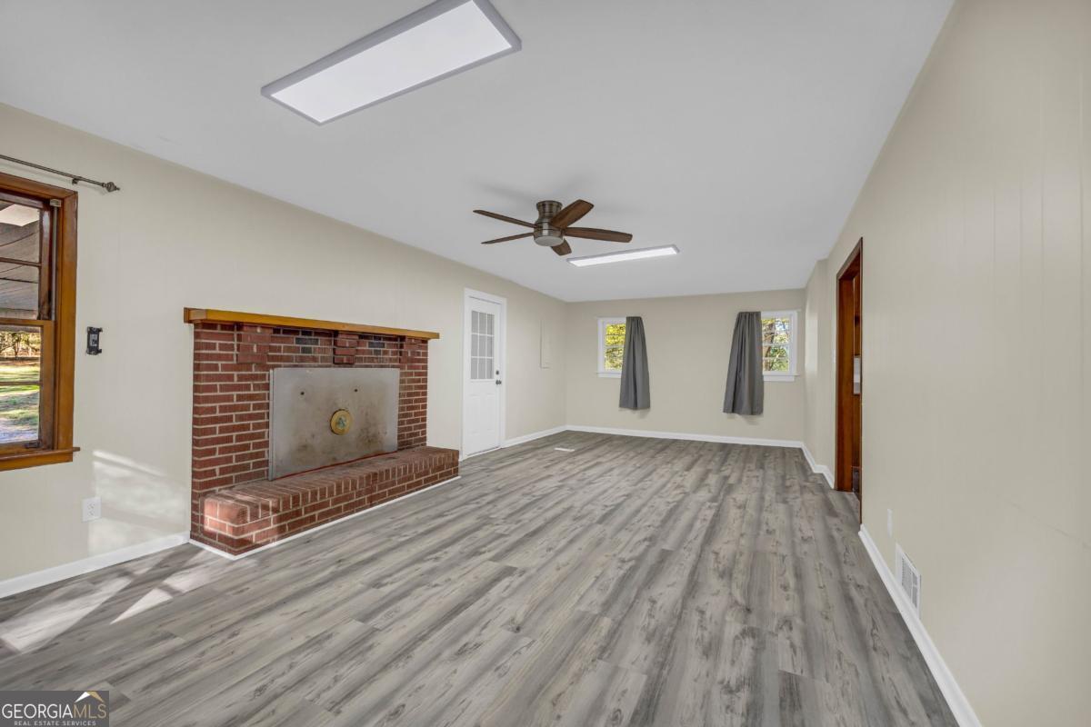 4638 Highway 63 Carnesville GA 30521
