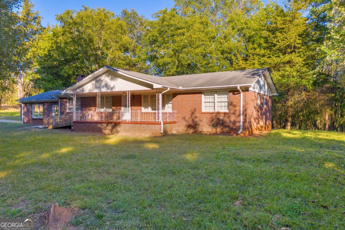 4638 Highway 63 Carnesville GA 30521