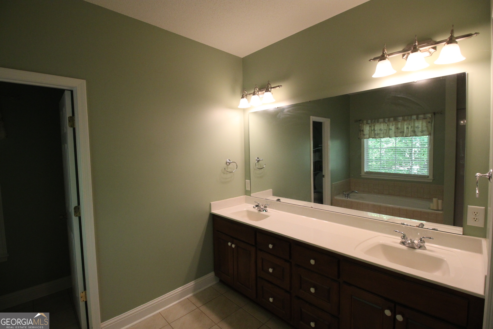 450 Deer Creek Drive Forsyth GA 31029