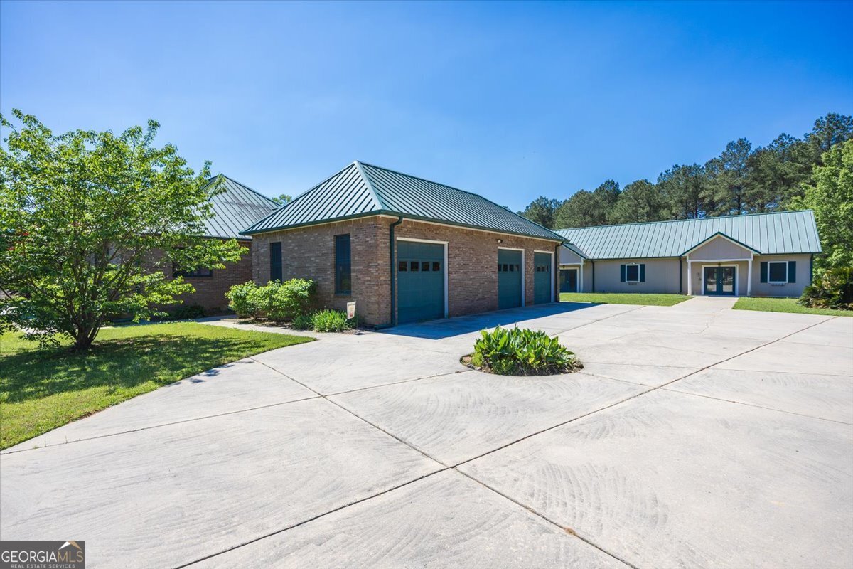 2415 Elko Road Elko GA 31025