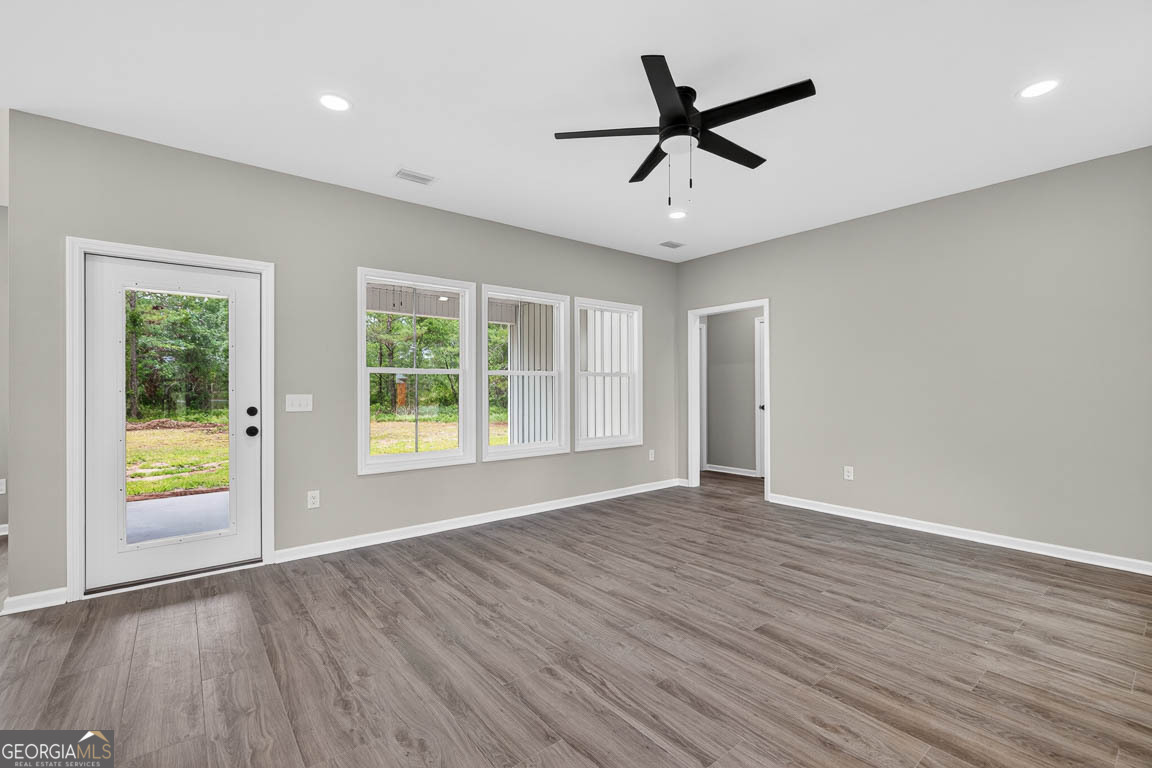 121 Bartram Loop Waynesville GA 31566