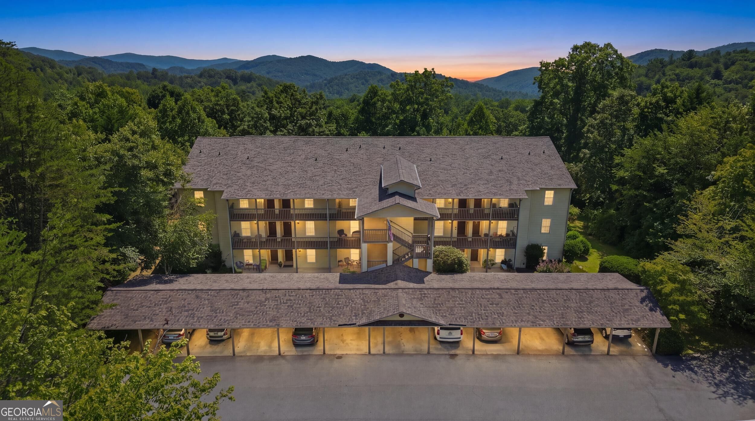 300 Ginger Creek #307 Clayton GA 30525