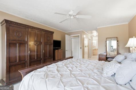 300 Ginger Creek #307 Clayton GA 30525