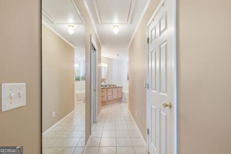 300 Ginger Creek #307 Clayton GA 30525