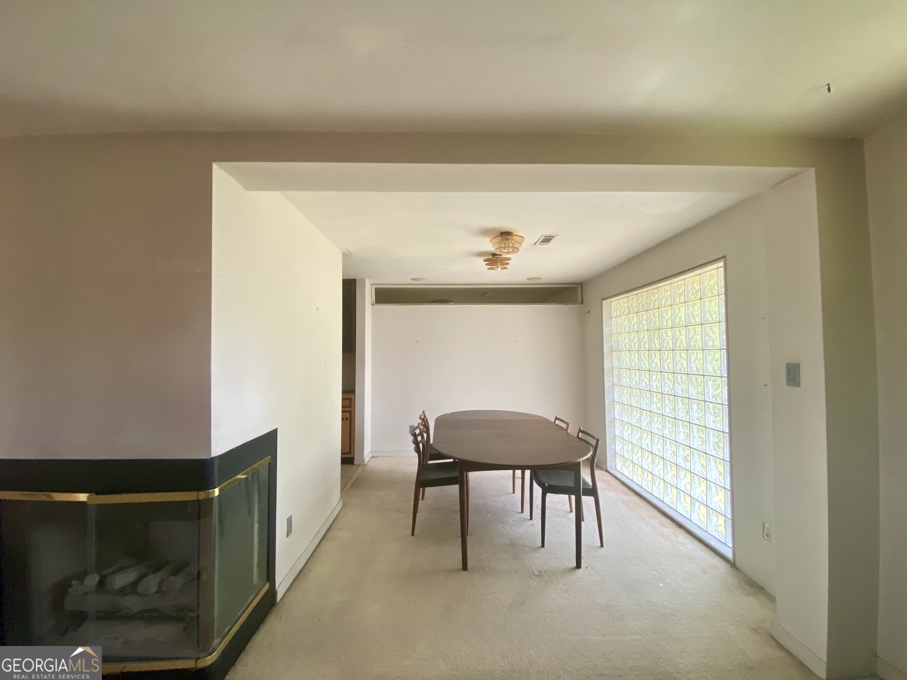 2700 SW The Fontainebleau SW Atlanta GA 30331