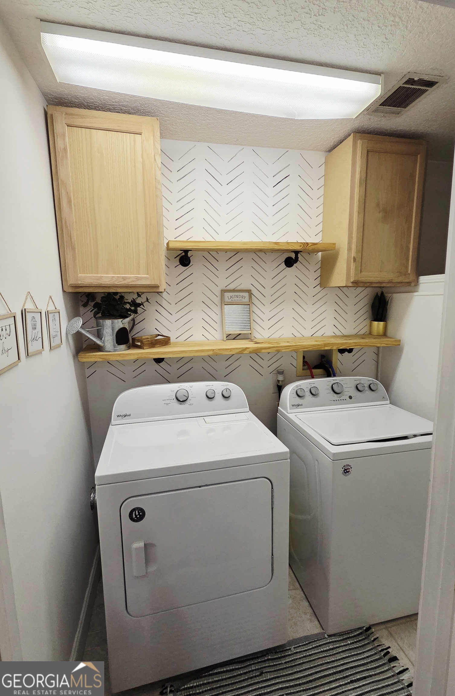 225 N Kennedy Street Metter GA 30439