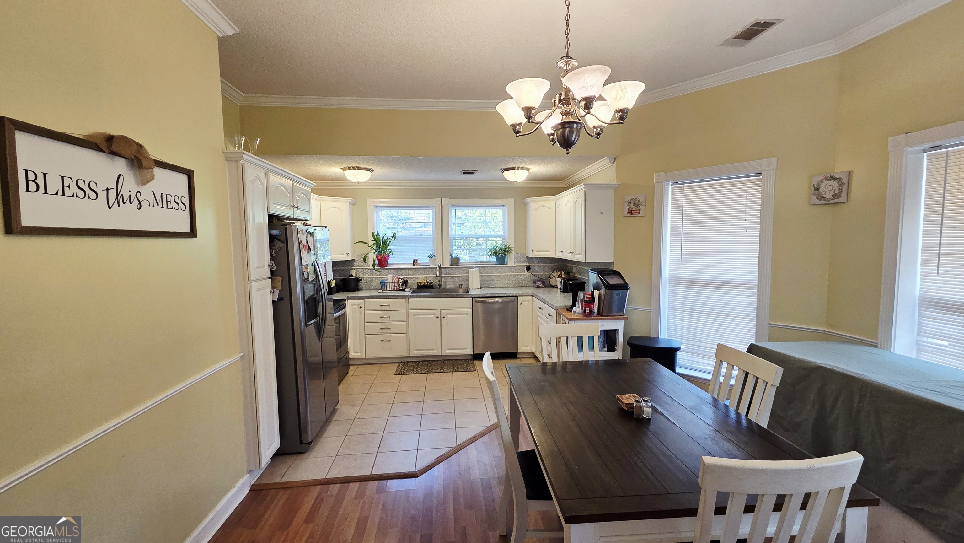 225 N Kennedy Street Metter GA 30439