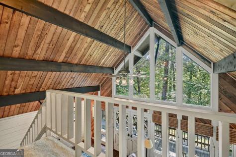 685 Cross Creek Mineral Bluff GA 30559