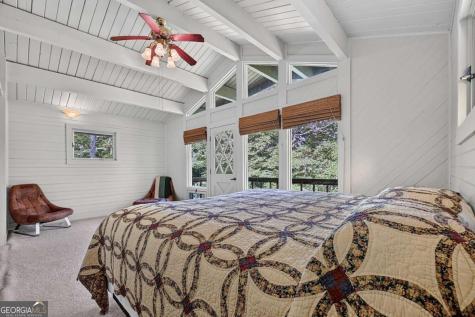 685 Cross Creek Mineral Bluff GA 30559