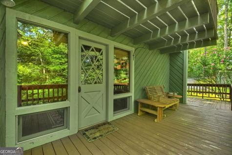 685 Cross Creek Mineral Bluff GA 30559