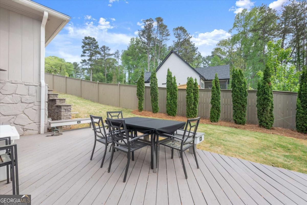 924 Pine Circle Woodstock GA 30189