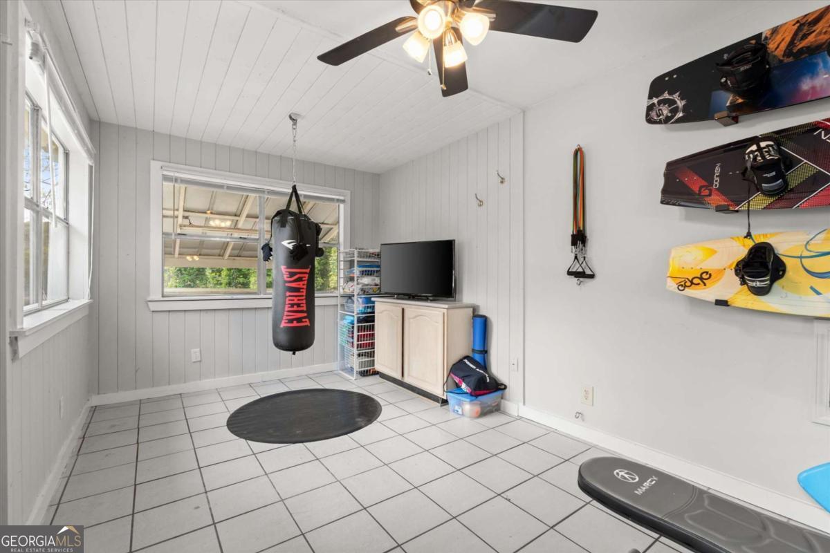 924 Pine Circle Woodstock GA 30189