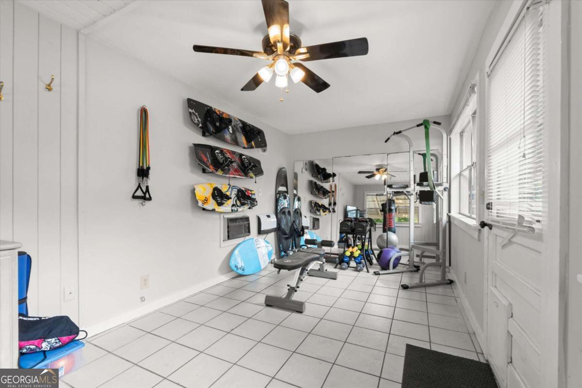 924 Pine Circle Woodstock GA 30189