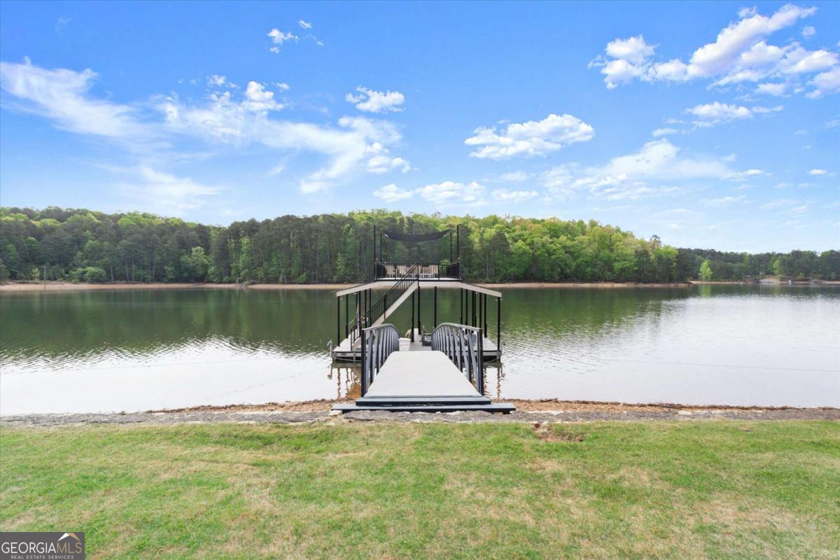 924 Pine Circle Woodstock GA 30189