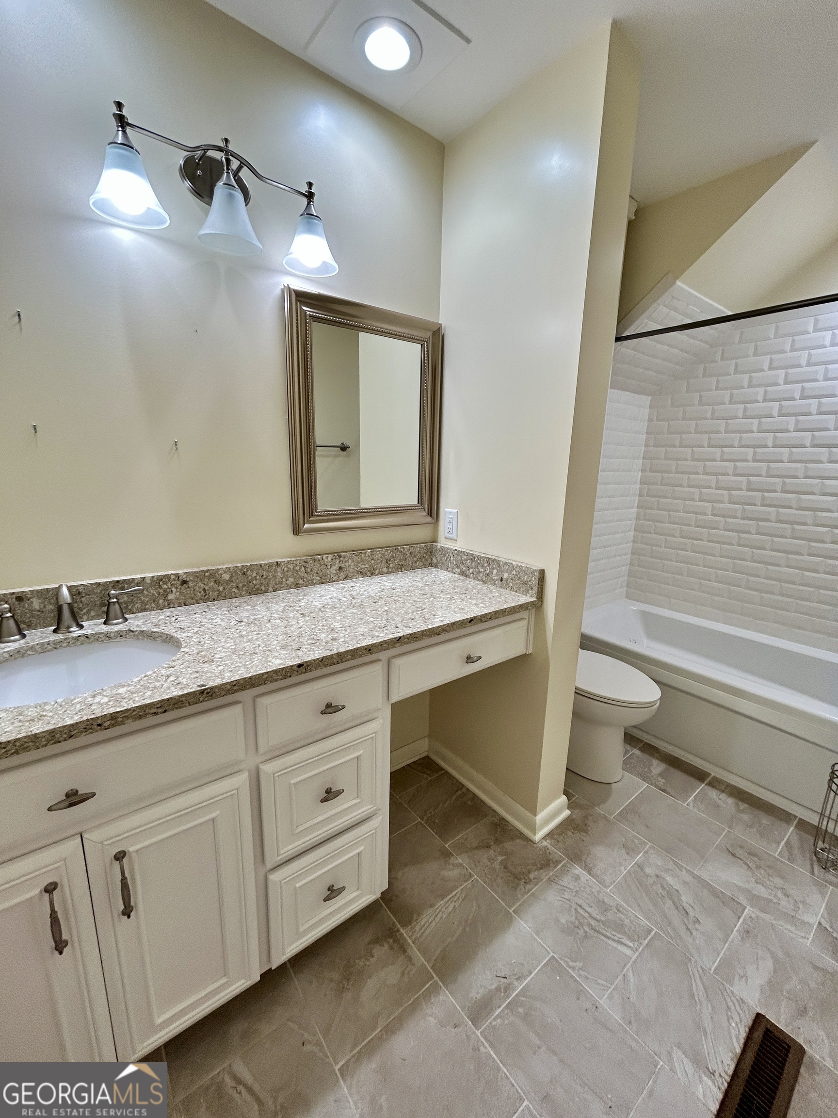 225 Alabama Drive Tifton GA 31794
