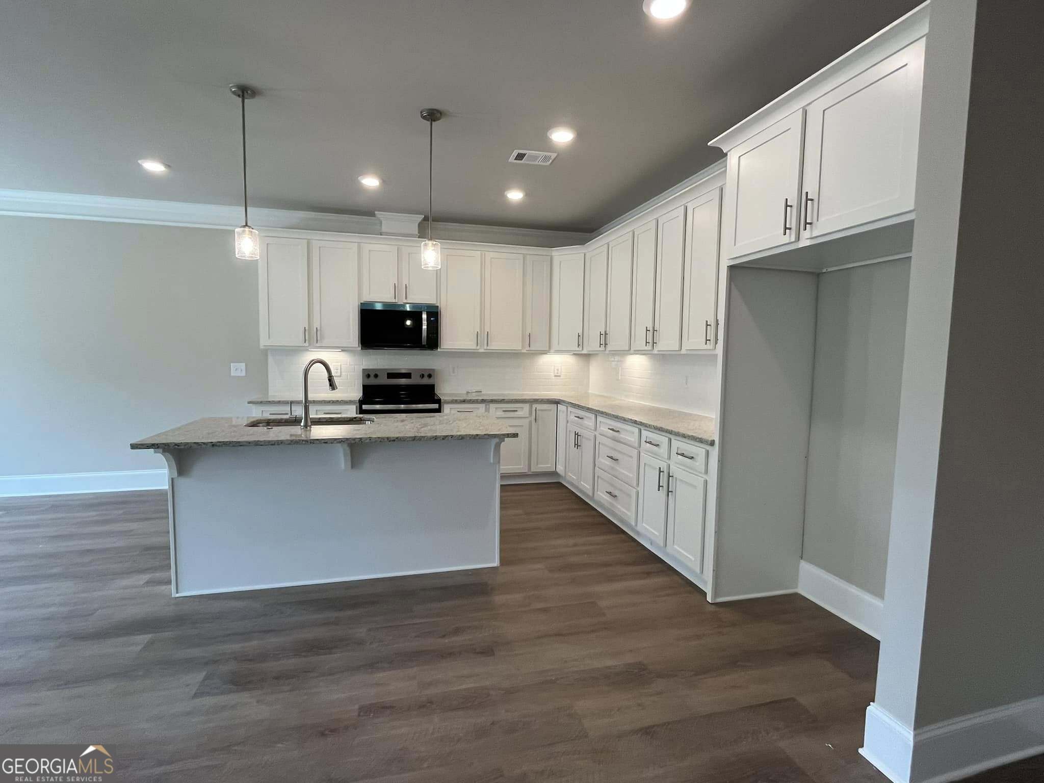 11 Creekside Commons Drive Hoschton GA 30548
