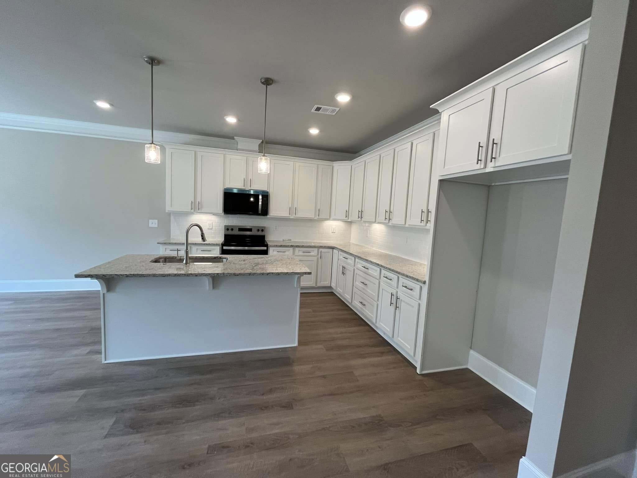 11 Creekside Commons Drive Hoschton GA 30548