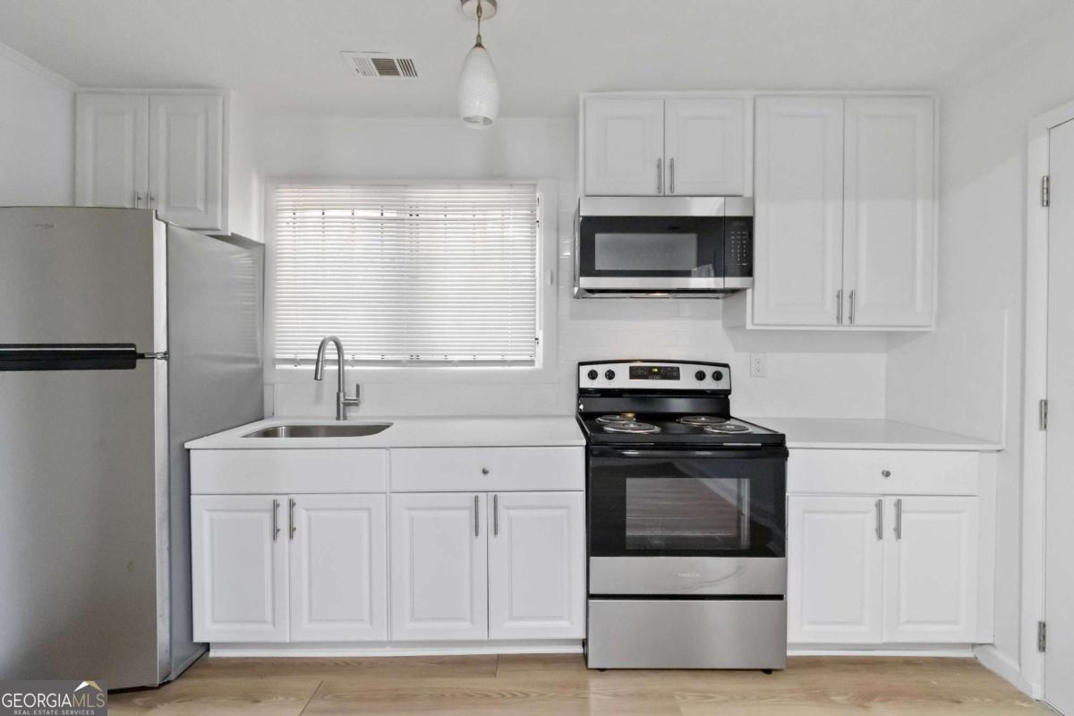 225 1st Street SW Atlanta GA 30314