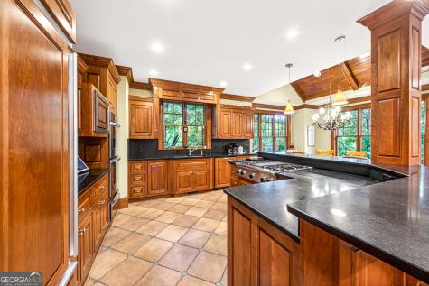 795 Chenocetah Drive Cornelia GA 30531