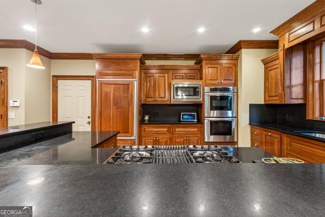 795 Chenocetah Drive Cornelia GA 30531