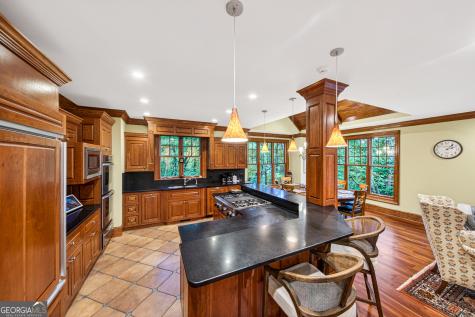 795 Chenocetah Drive Cornelia GA 30531