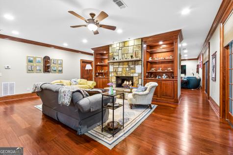 795 Chenocetah Drive Cornelia GA 30531