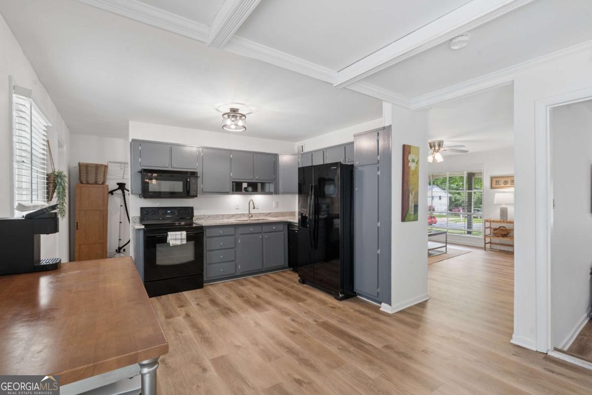 2530 Rolling View Drive SE Smyrna GA 30080