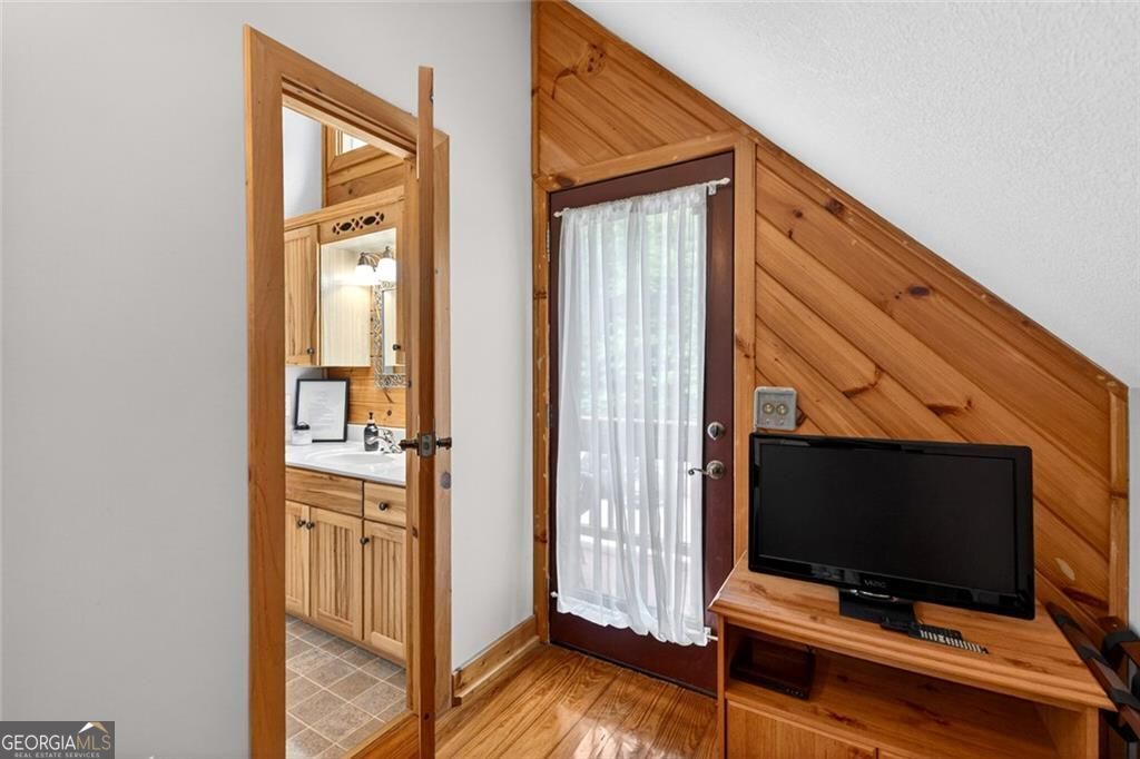 1 Thurmond Walker Road Dahlonega GA 30533