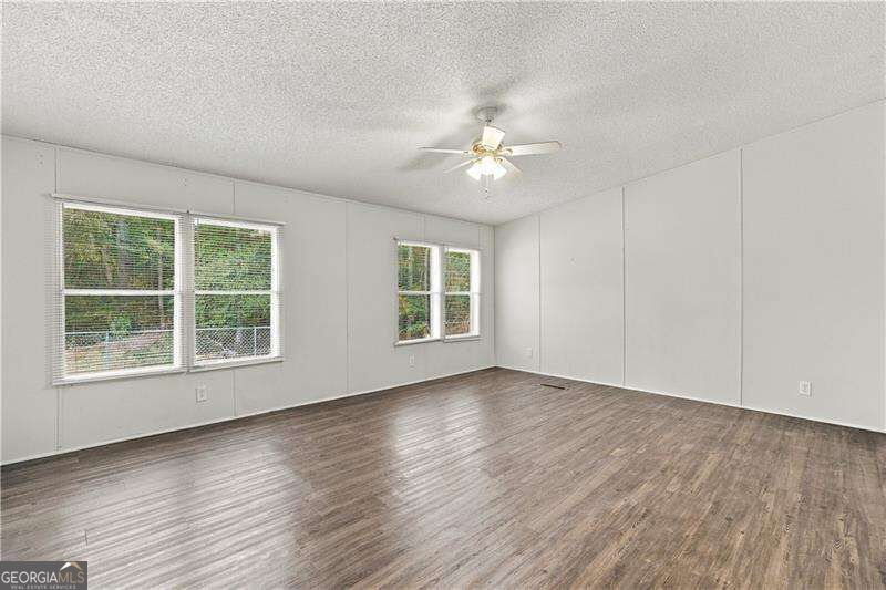 355 Isbell Road SE Silver Creek GA 30173