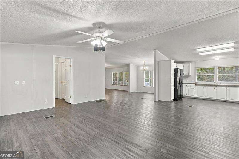 355 Isbell Road SE Silver Creek GA 30173