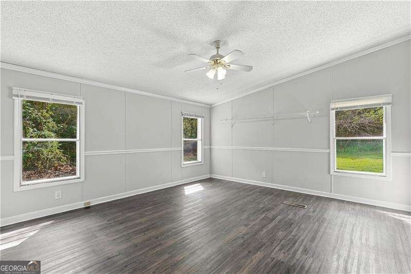 355 Isbell Road SE Silver Creek GA 30173