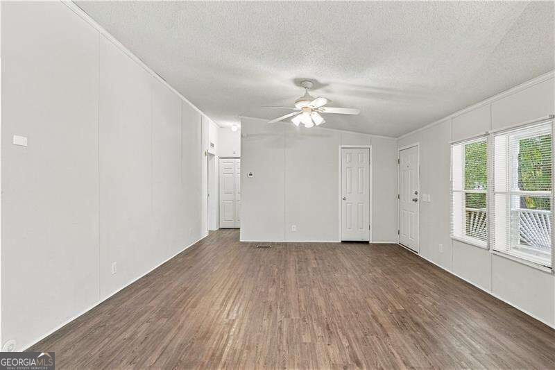 355 Isbell Road SE Silver Creek GA 30173