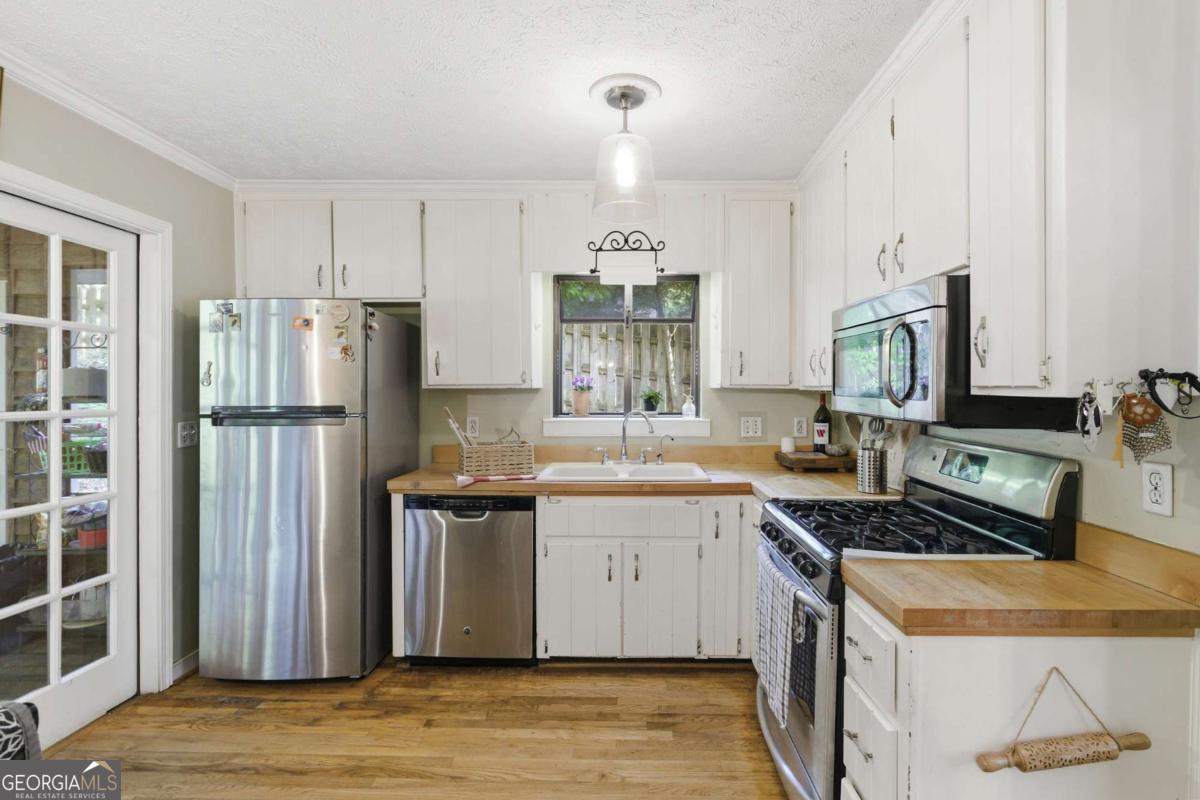 2894 Mcpherson Road NE Roswell GA 30075