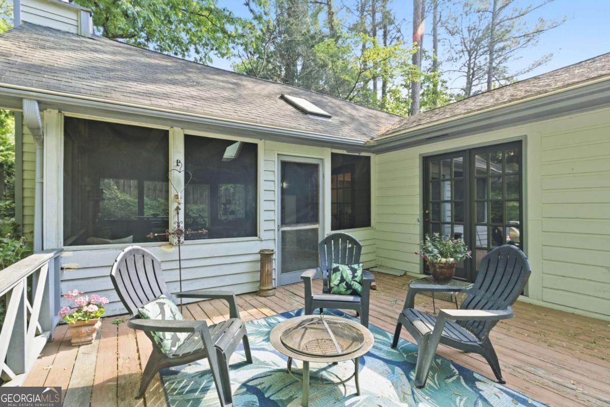 2894 Mcpherson Road NE Roswell GA 30075