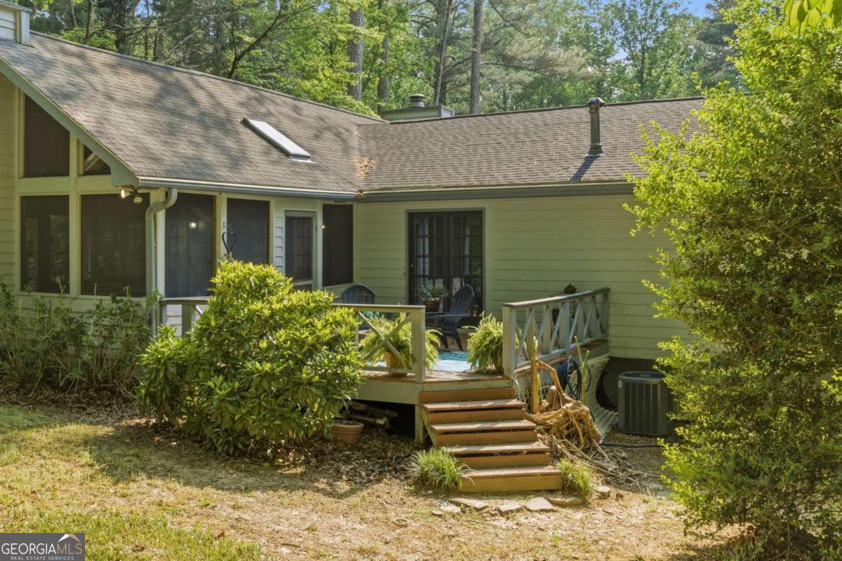 2894 Mcpherson Road NE Roswell GA 30075