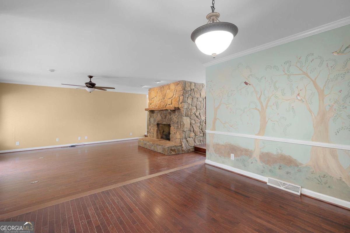127 Windsor Drive Calhoun GA 30701
