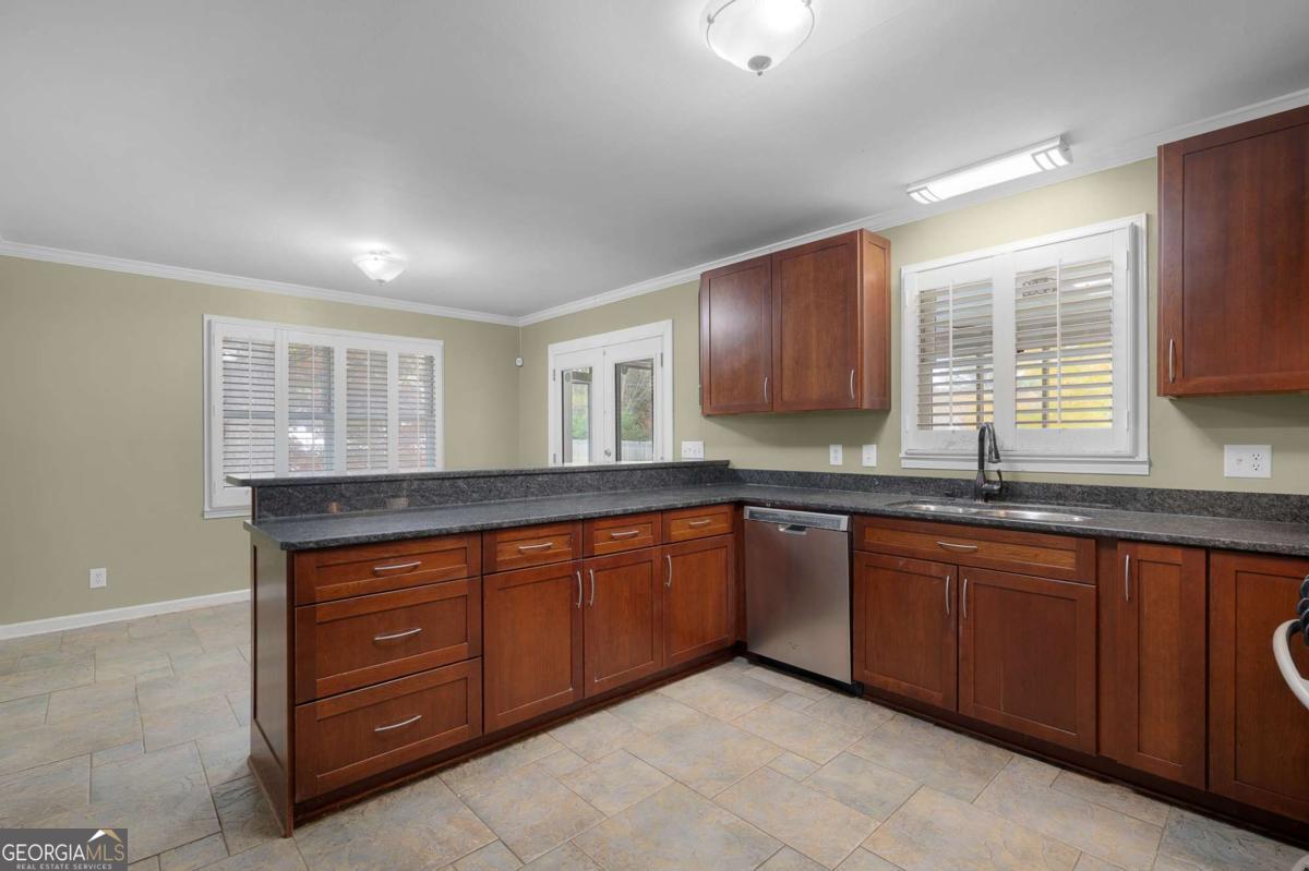 127 Windsor Drive Calhoun GA 30701