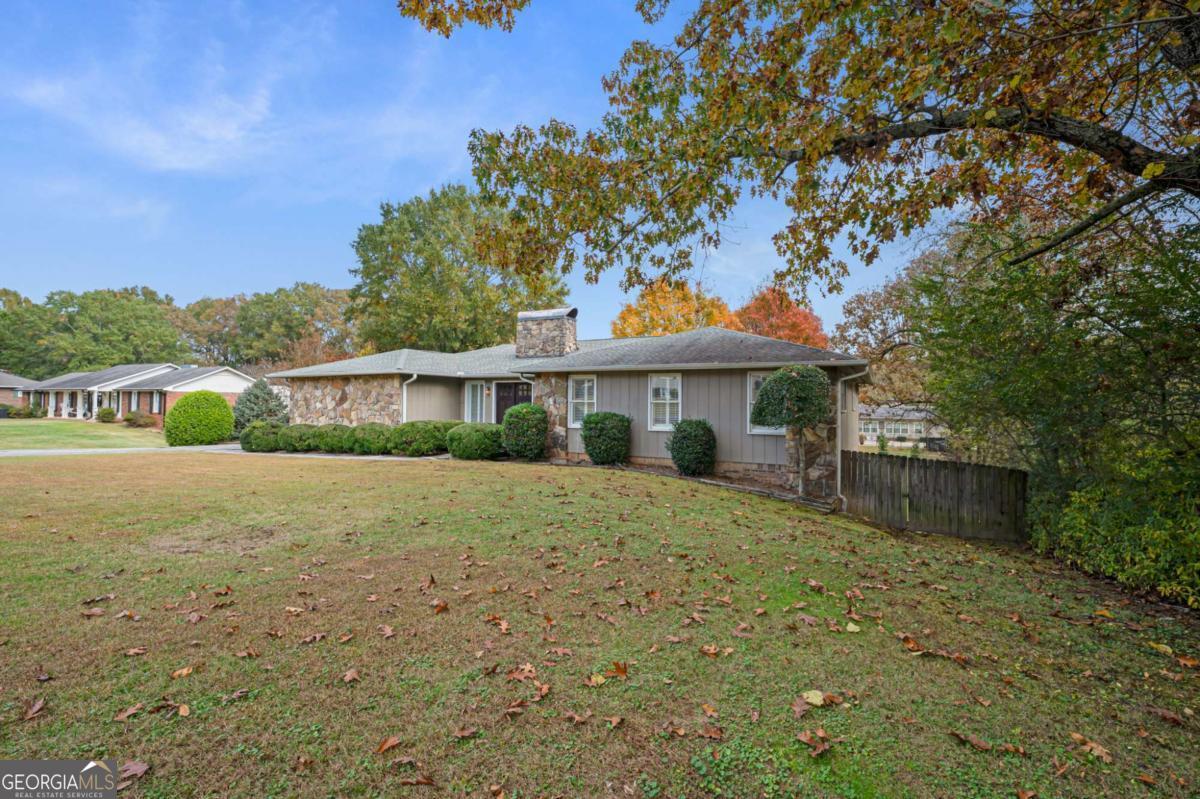 127 Windsor Drive Calhoun GA 30701