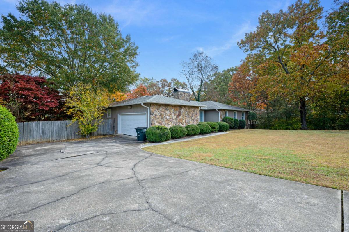 127 Windsor Drive Calhoun GA 30701